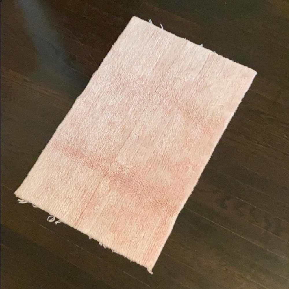 Pink Target Bath Mat - Picture 2 of 2